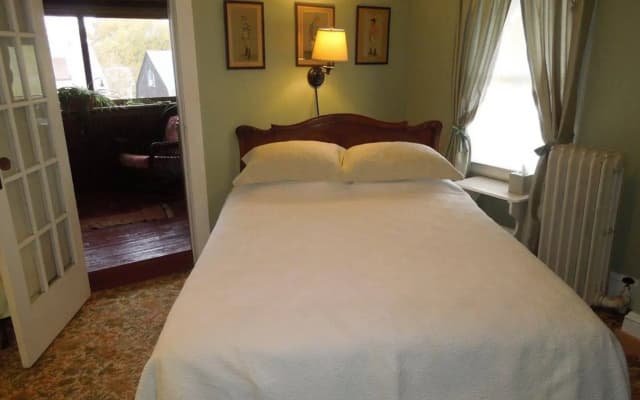 Victorian Bed & Breakfast - photo 5