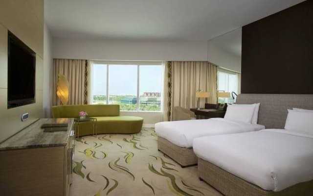 Millennium Al Rawdah Hotel - photo 4