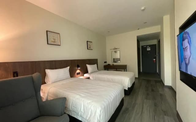Hotel Bundusan - photo 4