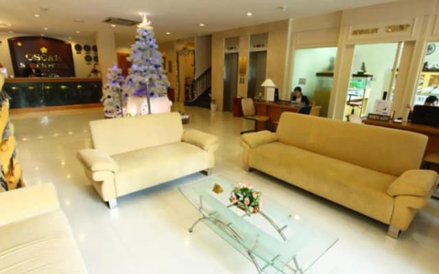Oscar Saigon Hotel - photo 2