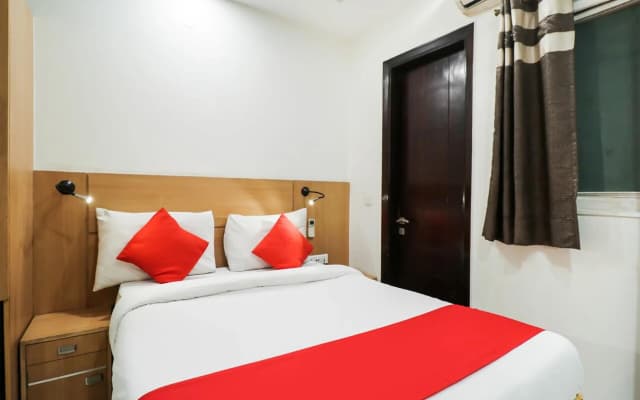 Hotel Green Saffron - photo 2