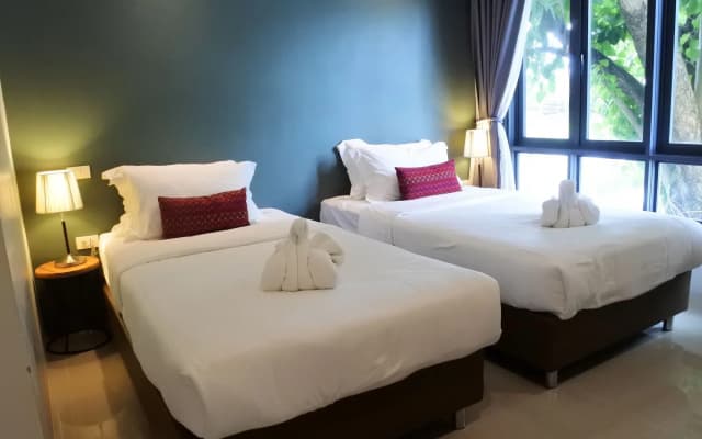 H Hotel Phrasing - photo 5