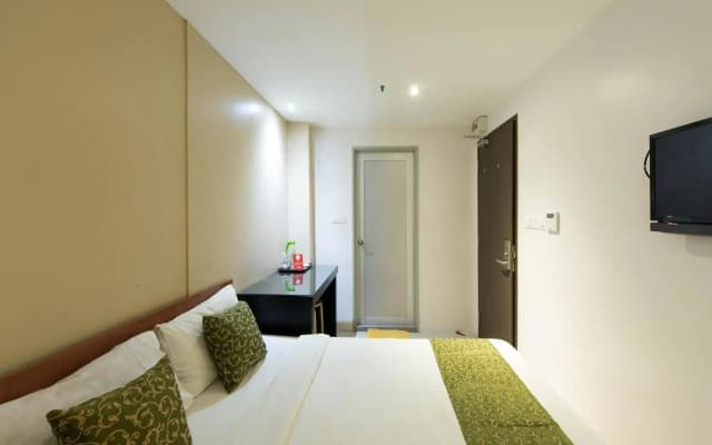 Swiss Cottage Hotel - photo 5