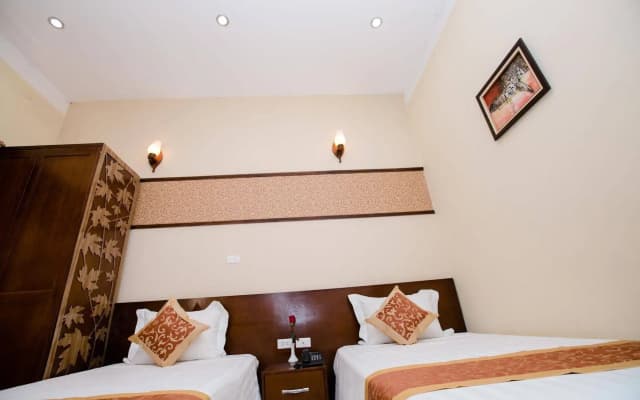 A Dong Hotel - photo 3