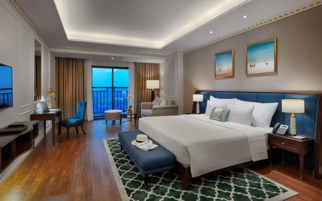FLC Halong Bay Golf Club & Luxury Resort - photo 3