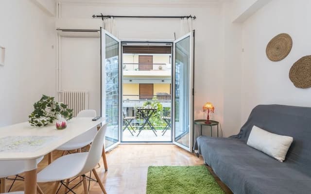 Spacious and Stylish Home in Central Athens by Cloudkeys - photo 2