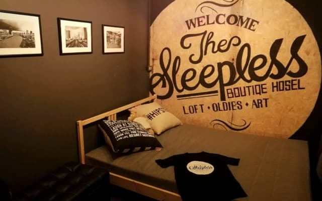 The Sleepless Boutique Hostel - photo 4
