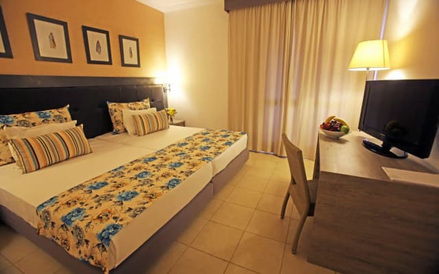 Rose Aqua Park Hotel - photo 4