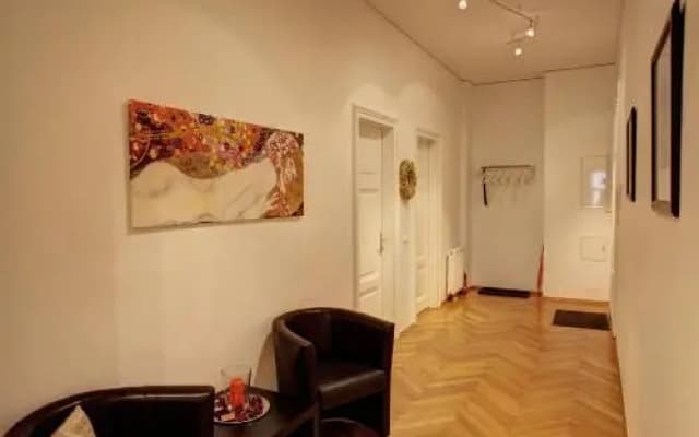 Gasser Apartments - Altstadt City Center - photo 3