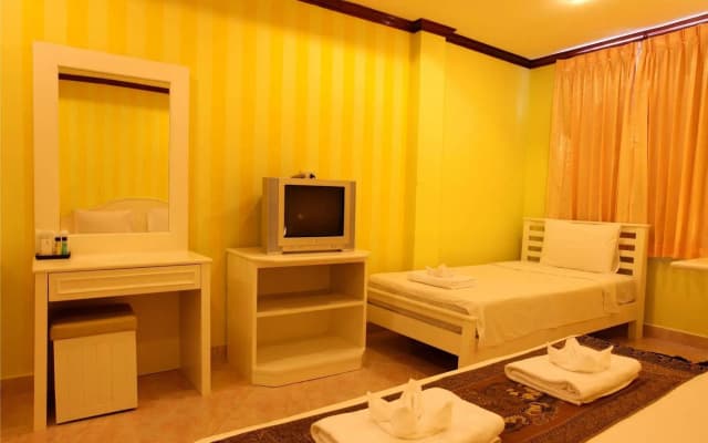 Amici Miei Hotel (SHA Certified) - photo 4