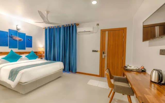 Ithaa Dhigurah - photo 3