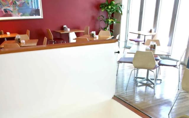 YEHS Hotel Melbourne CBD - photo 2