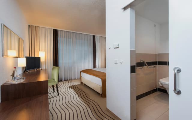 Holiday Inn Berlin City-East Landsberger Allee - photo 4