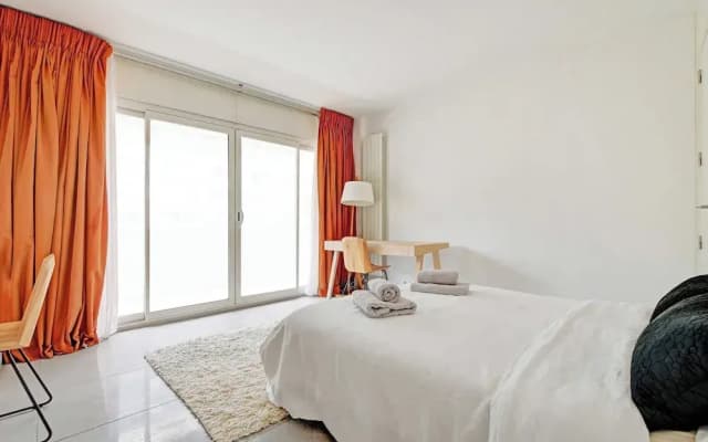 Exceptional 3bdr/6p apt - View of the Eiffel Tower - photo 2