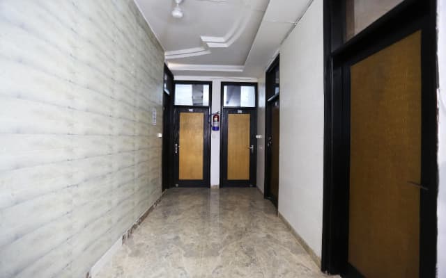 Oyo 8495 Aaa Homes - photo 3