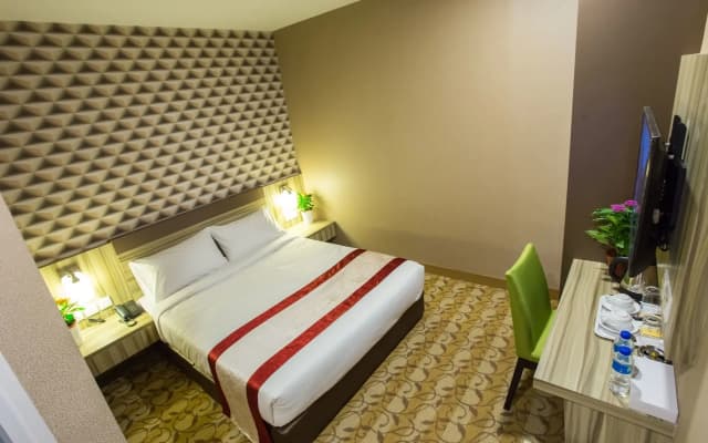 LS Hotel - photo 3