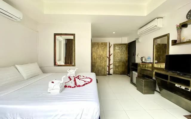 Beachwalk Patong - photo 5