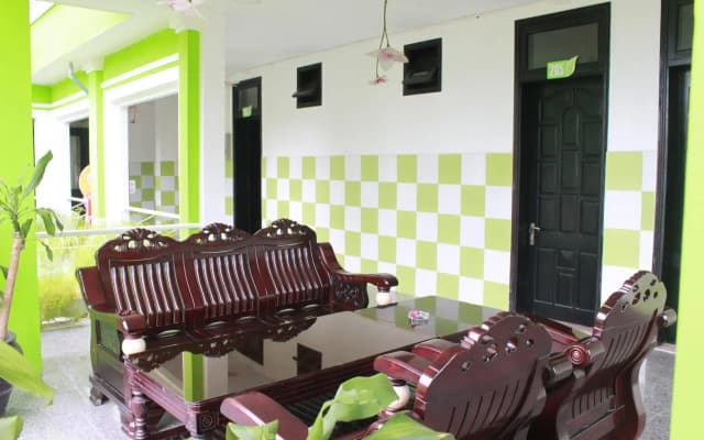 Ngoi Nha Xanh - photo 2