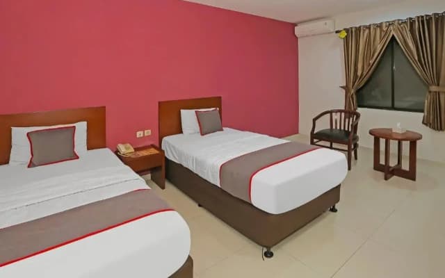 Townhouse OAK Hotel Fiducia Pasar Minggu - photo 4