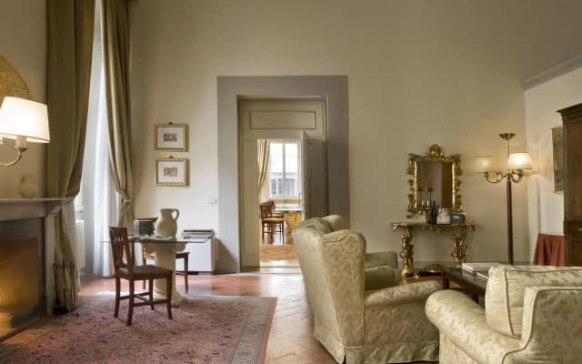 Palazzo Magnani Feroni - photo 2