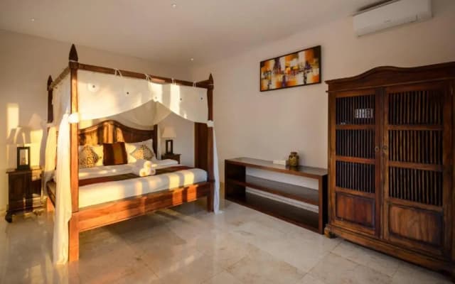 Balangan Beach Villa - photo 4