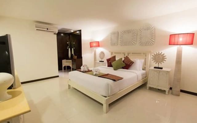 Baan Ban Buri - photo 3
