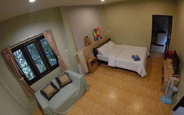 Aree Guesthouse2 - photo 3
