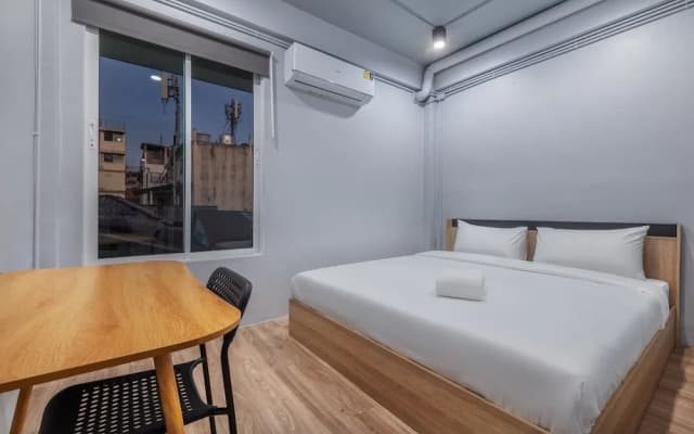Ti Thong Hostel - photo 2