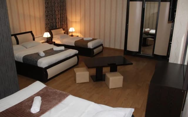 Hotel Elegant - photo 4