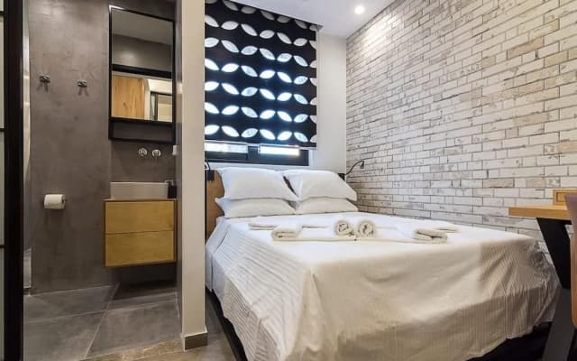 Centrally located studio next to Syntagma sq. - photo 2