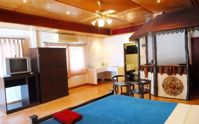 Sukasem Bungalows - photo 2