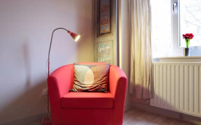 Stockbridge Flat With Garden - photo 2