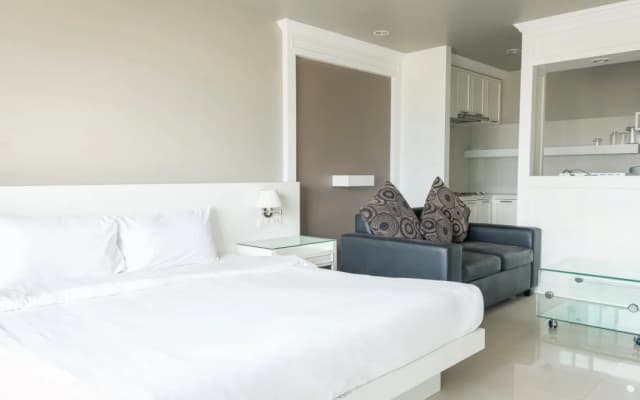 TW Luxury Beach Aparthotel - photo 3