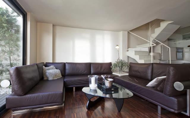 Private Pool Garden Apartments - photo 2