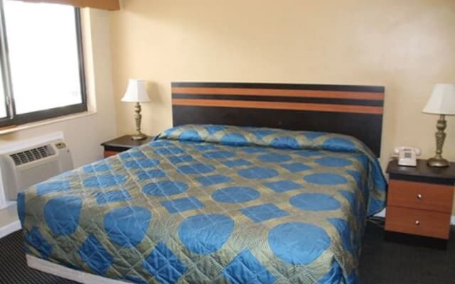 King Motel - photo 2