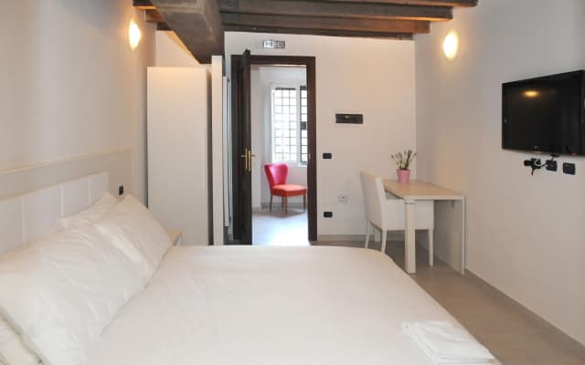 Flowers Apartments - photo 2