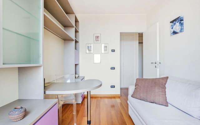 Tower City View Apartment - photo 4