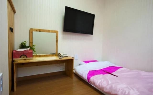 Myeongdong ECO House - photo 3