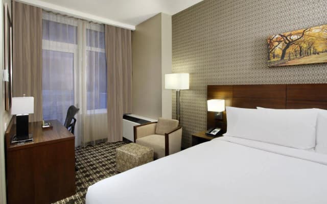 Hilton Garden Inn New York/Midtown Park Ave - photo 4