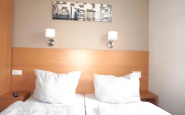 Apartment Hotel Wittenau - photo 4
