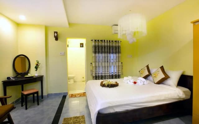 Plum Tree Homestay - photo 3