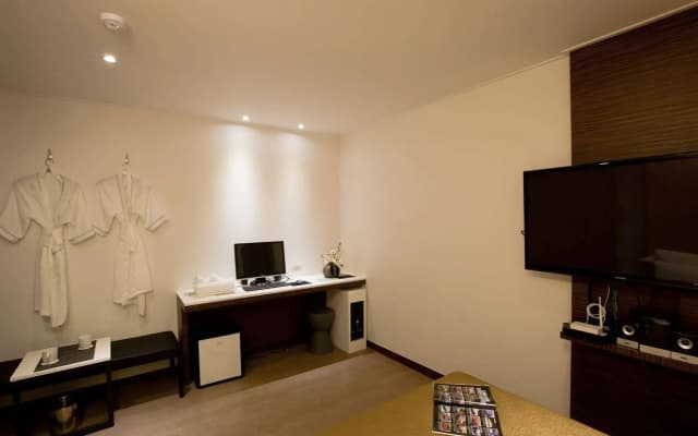 EZ Hotel - photo 5
