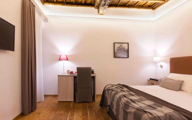 Giuturna Boutique Hotel - photo 5