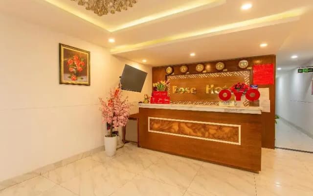 OYO 783 Rose Hotel - photo 2