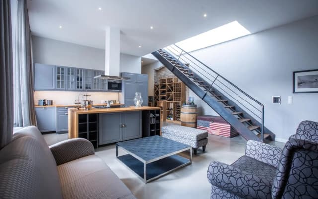 200m2 Splendid Downtown Flat with 75m2 Gergious Terrace - photo 2