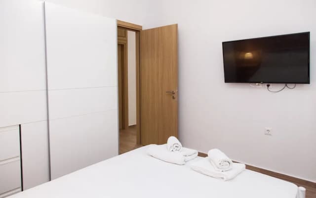 Beautiful new apartment in Petralona - photo 3