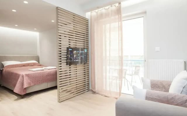 Petralona Gem Hotel-Style Studio Balcony - photo 4