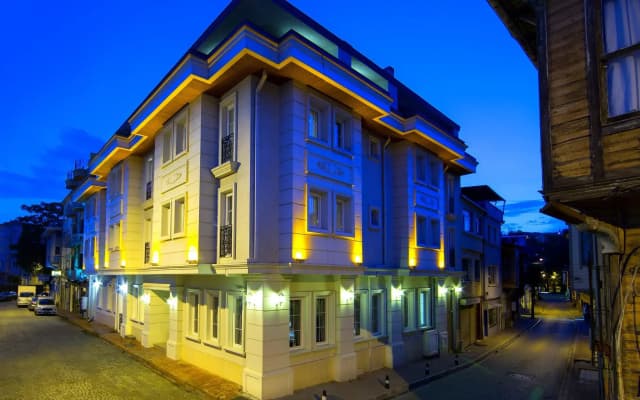 Walton Hotels Oldcity - photo 3