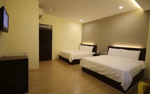 88 Hotel - photo 3