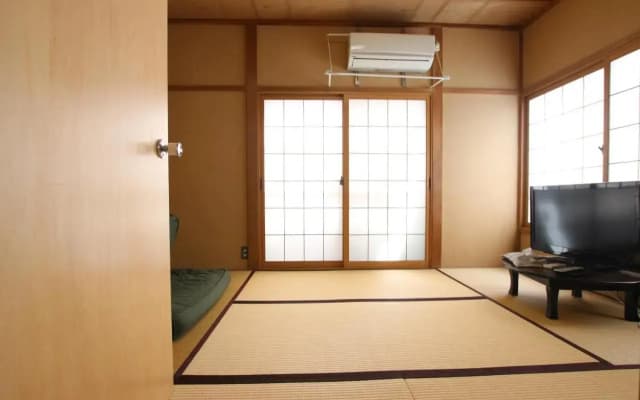 May Guesthouse - photo 5
